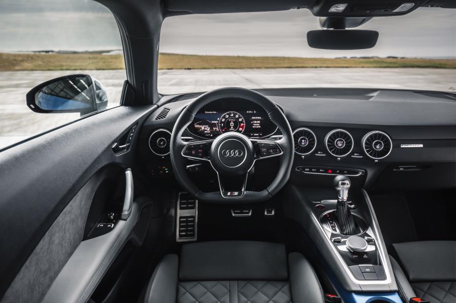 Торпедо Audi TTS Coupe (8S) 2018 года  (WW) (фото 184 из 254)